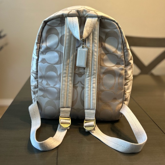 Coach backpack - Picture 4 of 7